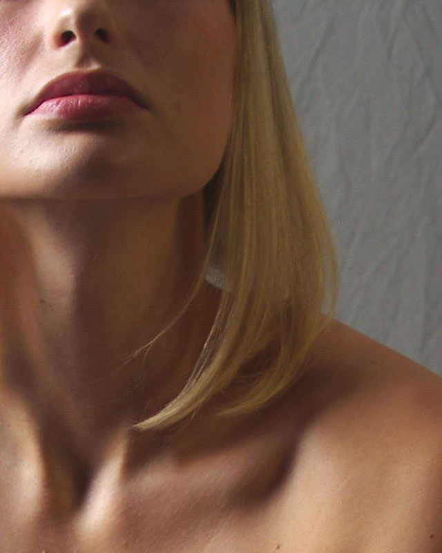 KristenH_700849_neck